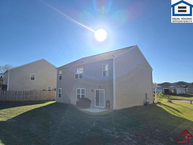 Photo - 228 Newman Cir