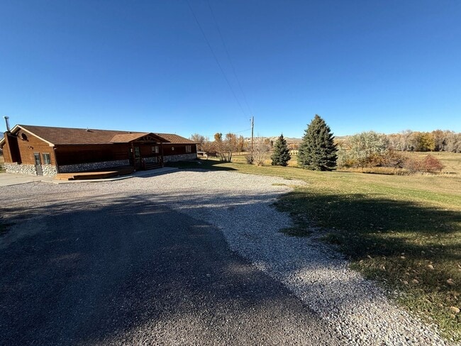 Photo - 3 Bed 2 Bath Large Semi-Rural Modern Beaut...