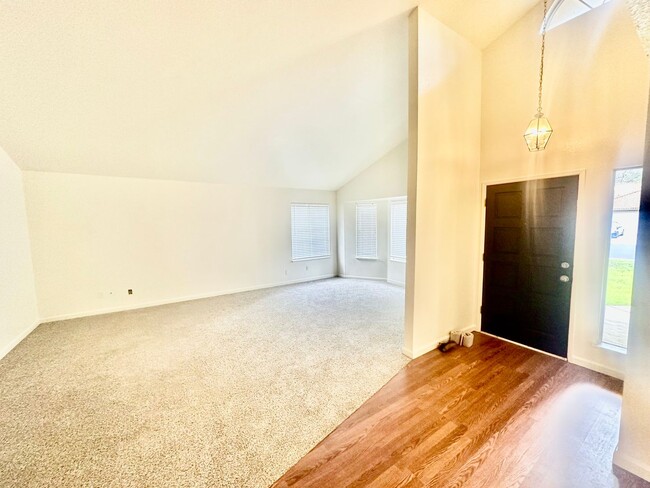 Photo - Spacious 3/2 in  Clovis