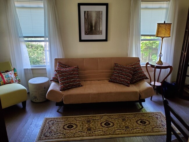 Photo - 1911 Alpha St