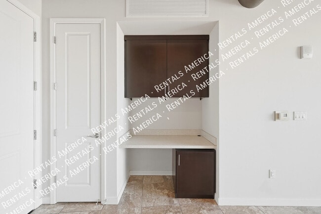 Photo - 1 E Lexington Ave Unit 905