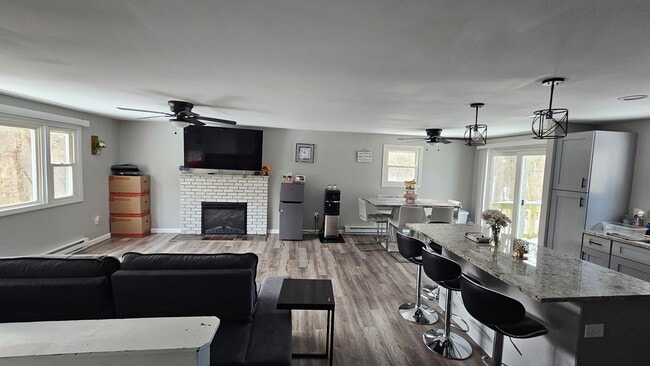 Upstairs living room - 15 Cooper Rd