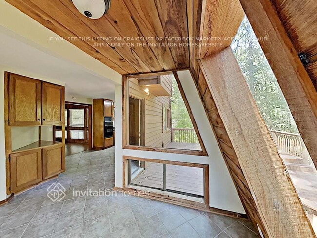 Photo - 2955 Pond View Ct