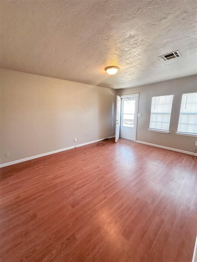 Photo - 2231 NW 26th St