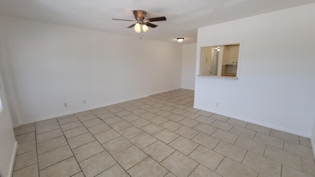 Photo - 368 Camden P