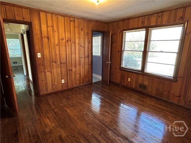 Photo - 190 Northcrest Dr