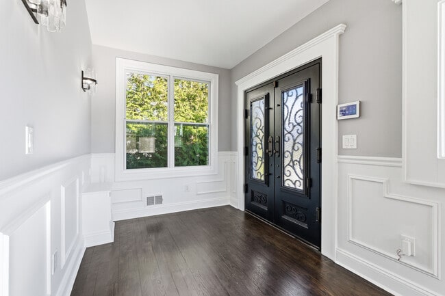 Photo - 54 Lawton Ave