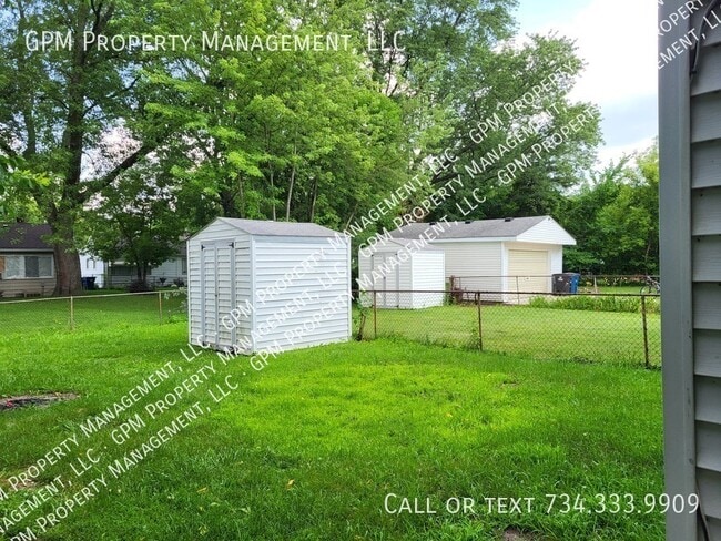 32258 Oscoda Ct