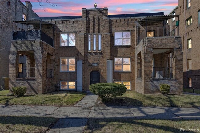 Building Photo - 17701 Manderson Rd