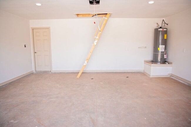 Photo - Modern Comfort in Lee High School District...