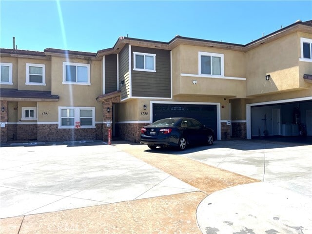 Building Photo - 1741 S Easy Way Rental