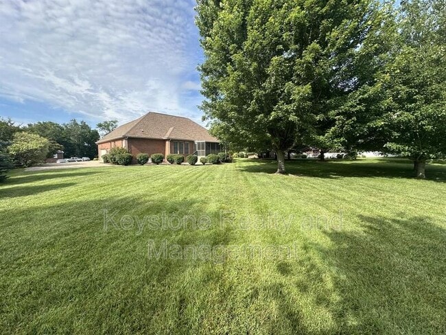 Photo - 1025 Filmore Harris Rd