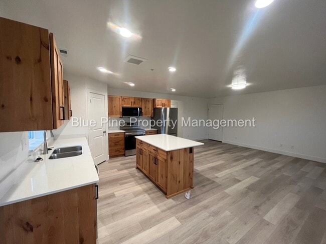 Photo - 6322 N Freedom Rd Unit 1