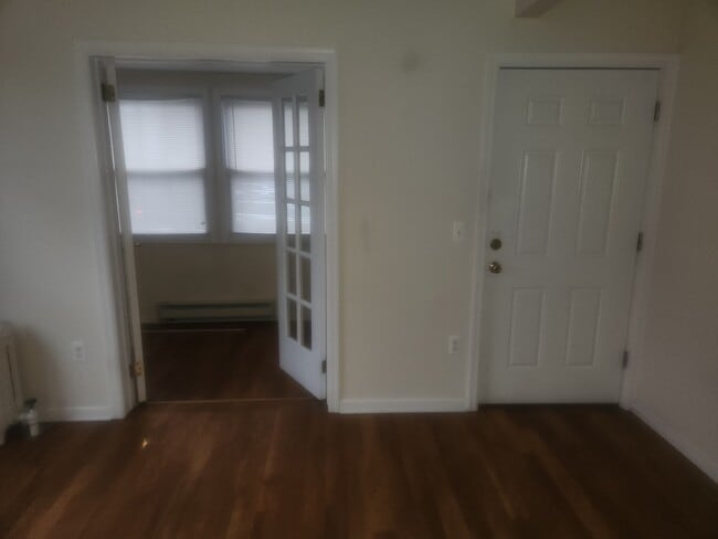 Photo - 96 Broughton Ave Unit 1