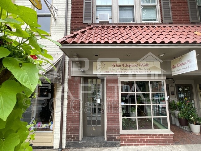 Building Photo - 51 Chambersburg St