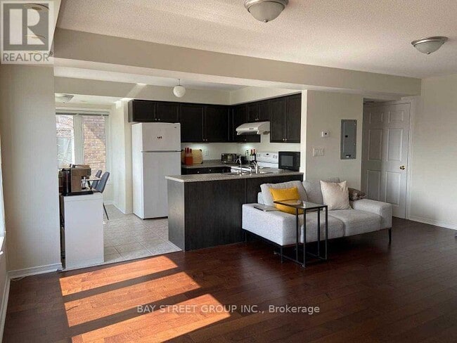 Photo - 150 Louisbourg Way