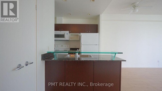 Photo - 208 Queens Quay W Unit 2401