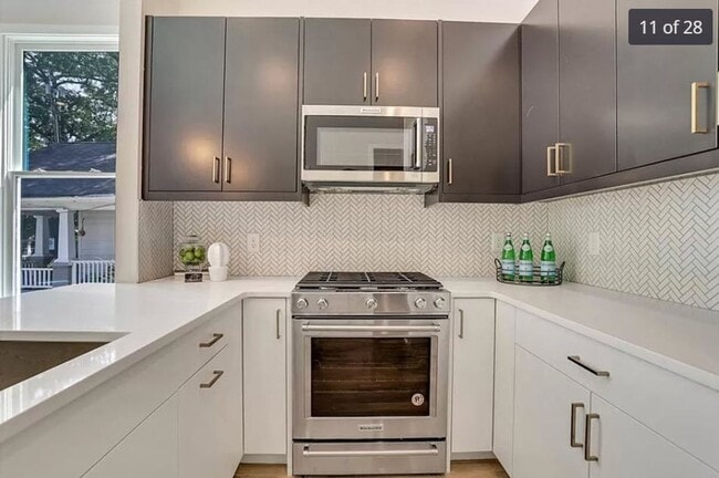 Photo - 454 Calhoun St NW