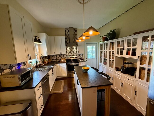 Photo - 918 Gratz St Unit 1