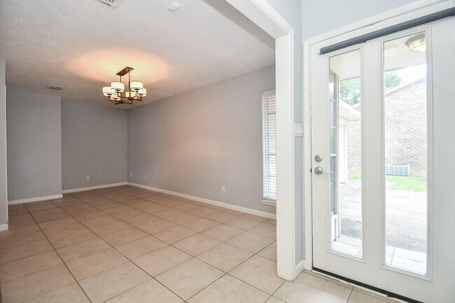 12927 Westmere Dr