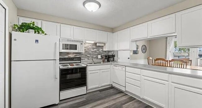 Photo - 1229 Trick Ave