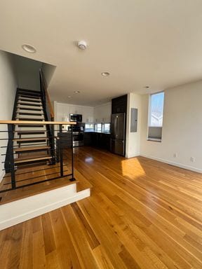 Building Photo - Spooky-Cool One Bedroom Townhome!