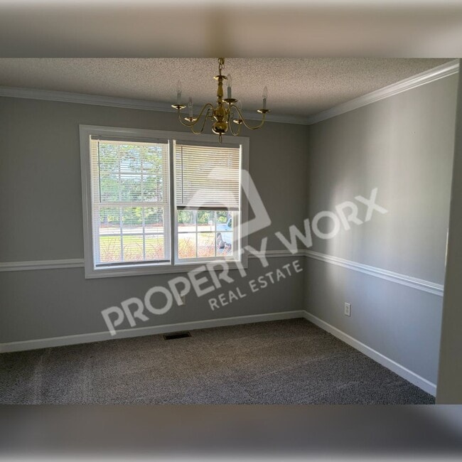 Photo - 954 Green Rd