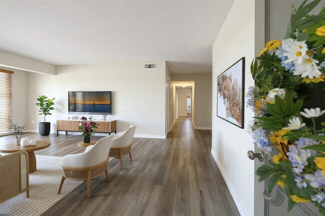 Photo - 12633 Memorial Dr Unit 176