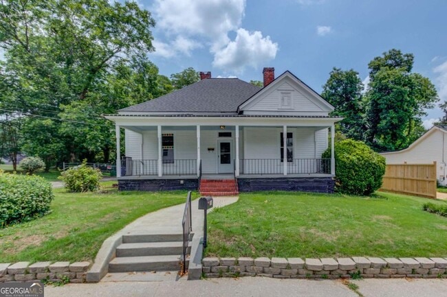 Building Photo - 227 Alcovy St
