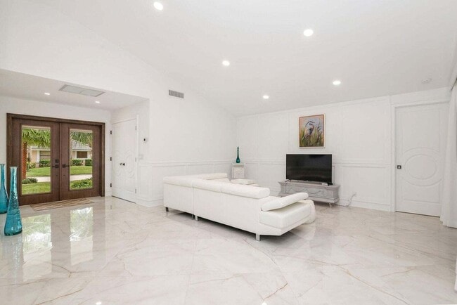Photo - 16965 Freshwind Cir