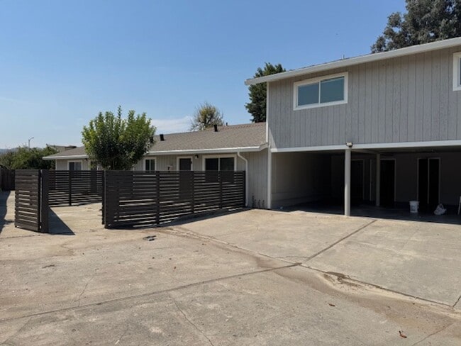 Building Photo - Bishop Street (605) Unit A Rental