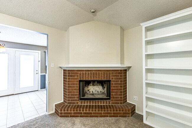 Photo - 6120 7th Dr