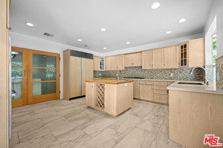 Photo - 435 Dalehurst Ave