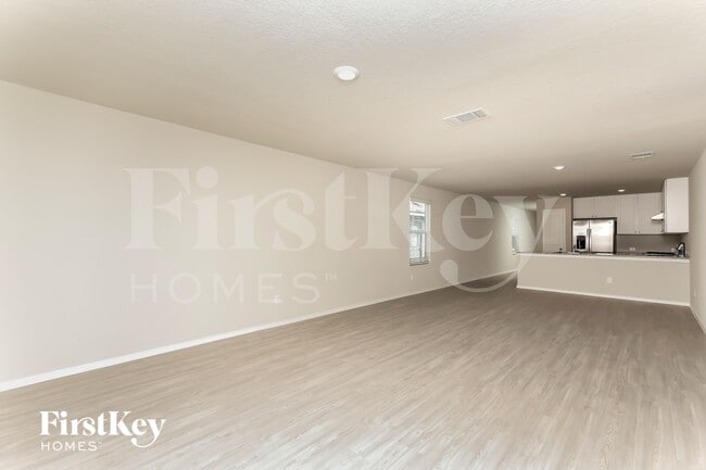 Photo - 10610 Varmus Dr