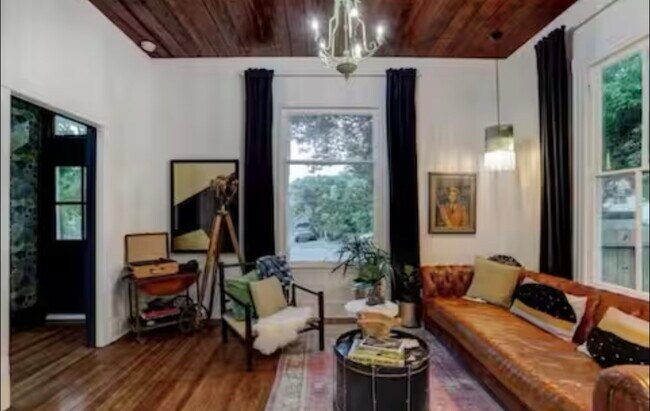 Photo - 3617 Ave Q 1/2