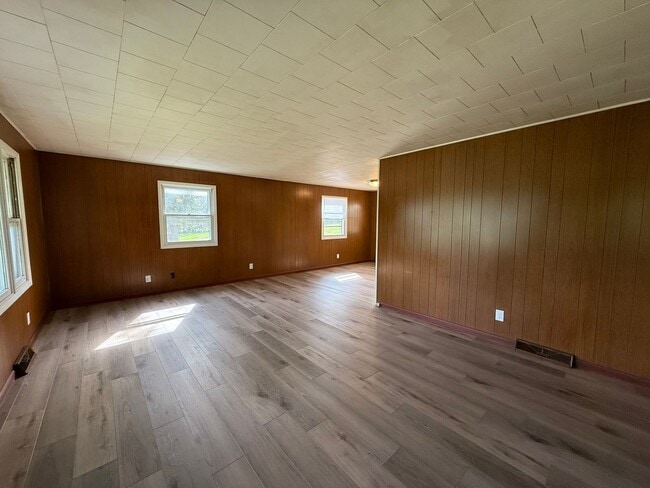 Photo - Three Bedroom Bellefonte Ranch House