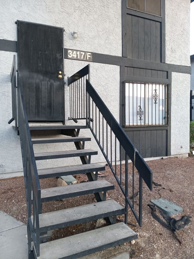 Photo - NW REHABBED TOWNHOME 3/2 WITH BACKYARD