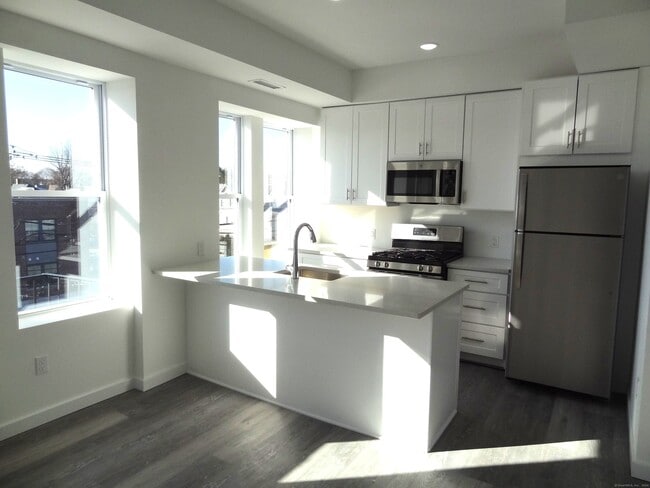 Photo - 2806 Fairfield Ave