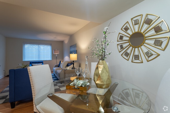 1BR, 1BA - 760 SF Model