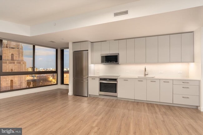 Photo - 1630 Columbia Rd NW Unit 917