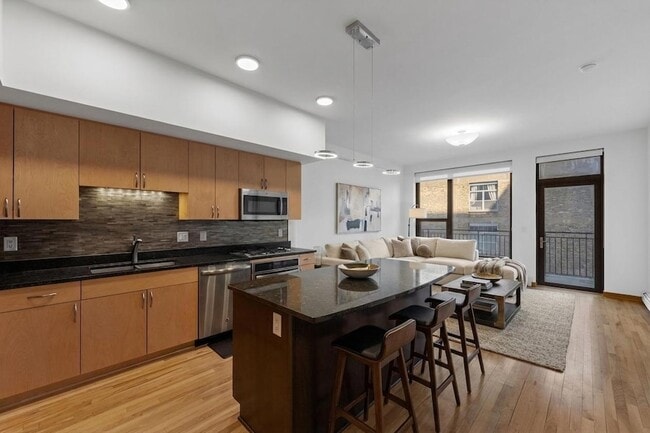 Building Photo - 740 Portland Ave