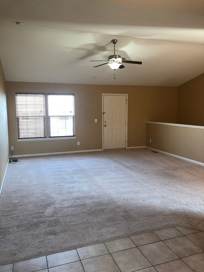 Photo - SPACIOUS SINGLE FAMILY IN GREAT LOCATION