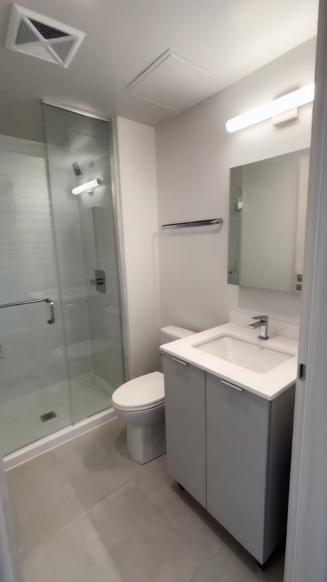 Photo - 199 Rideau St Unit 2401