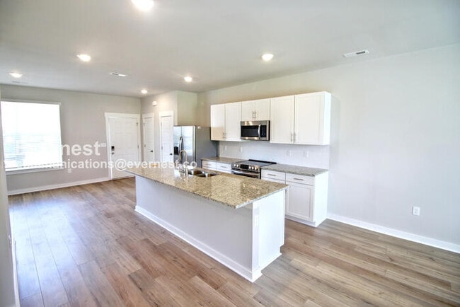 Photo - 1731 Frodo Wy