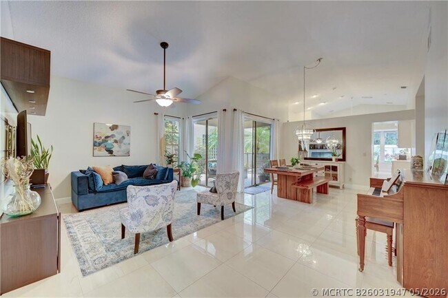 Photo - 8171 Hampton Wood Dr