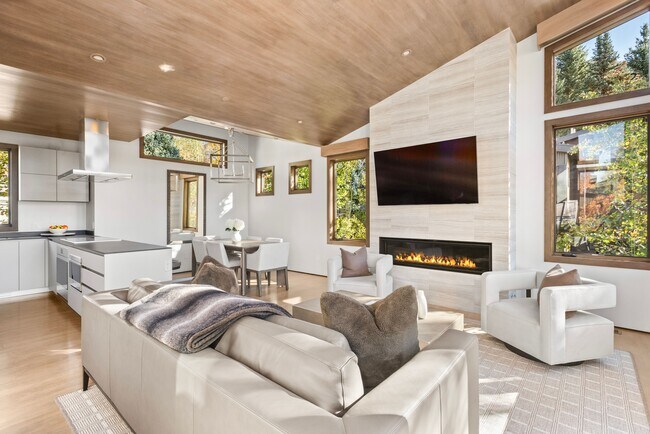 Photo - 522 Spruce St