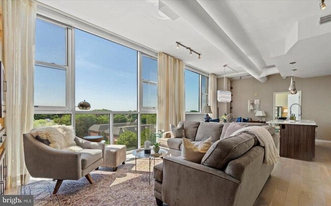 Photo - 3409 Wilson Blvd Unit 707