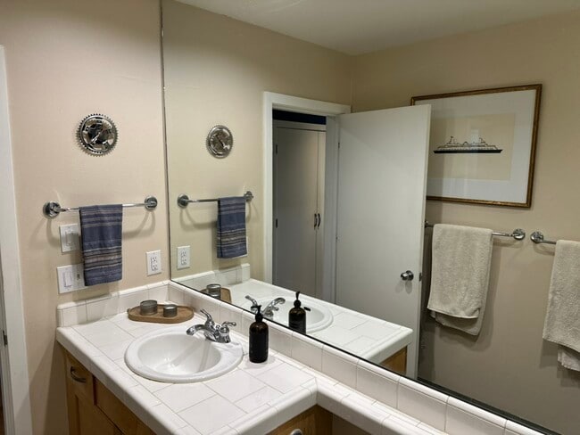 Photo - 720 Queen Anne Ave N Unit 209