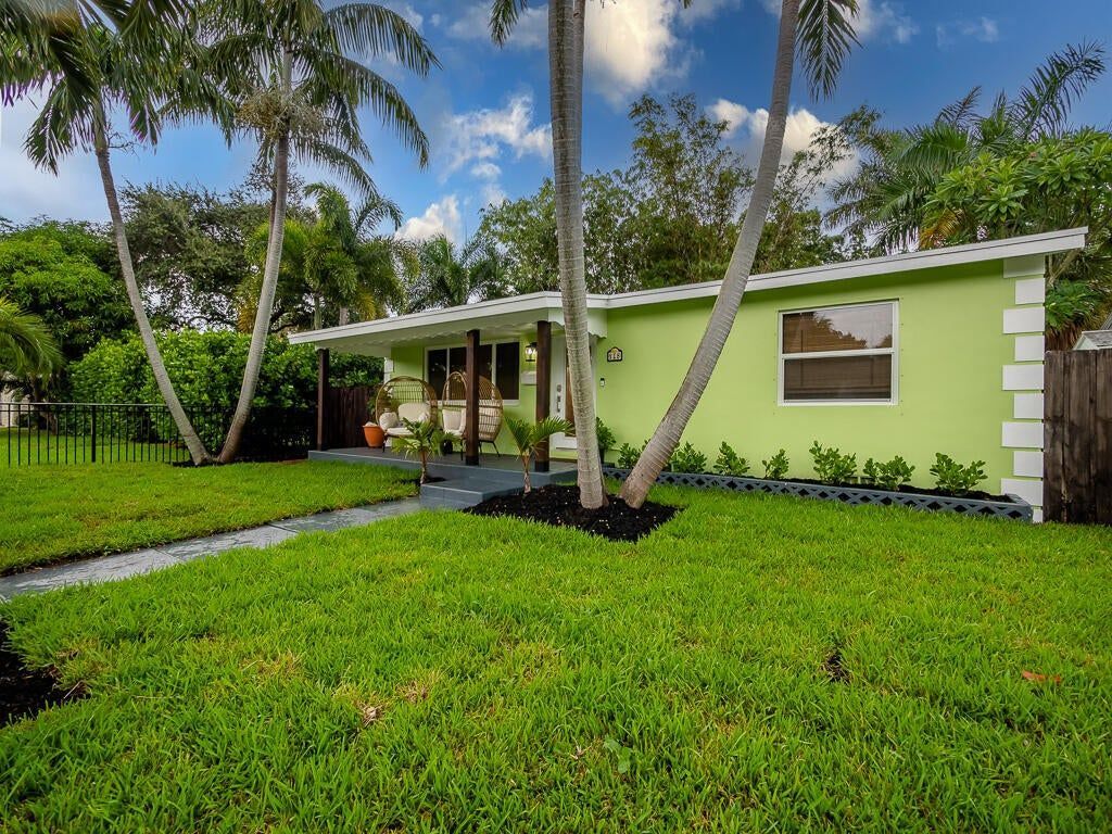 Photo - 418 N Palmway