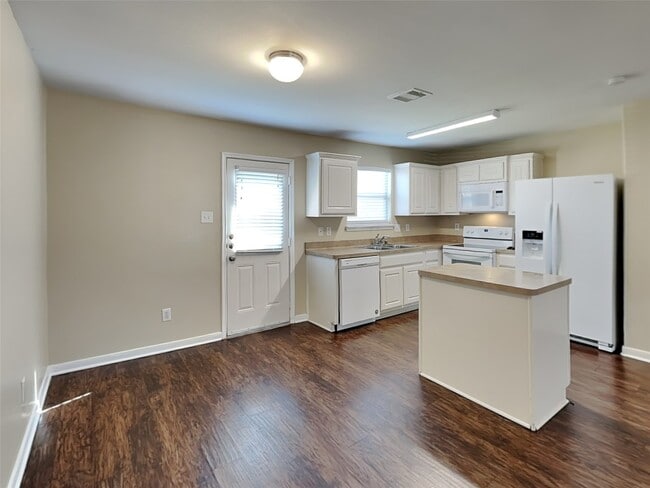 Photo - 4411 Thistle Pond Ct